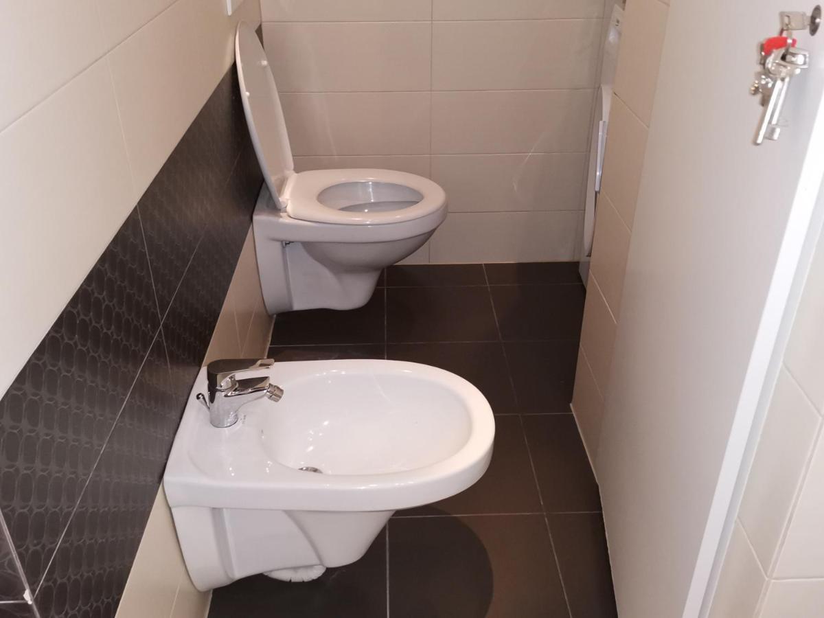 Sugar Apartman Debrecen Eksteriør bilde