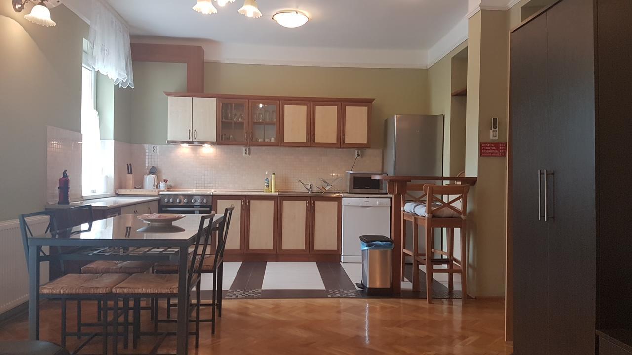 Sugar Apartman Debrecen Eksteriør bilde